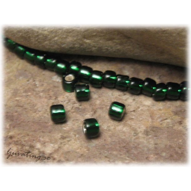 Matsuno dark emerald silverlined 11/0