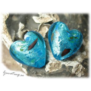 Turkos bulligt hjrta med multiflckar ca 20 mm