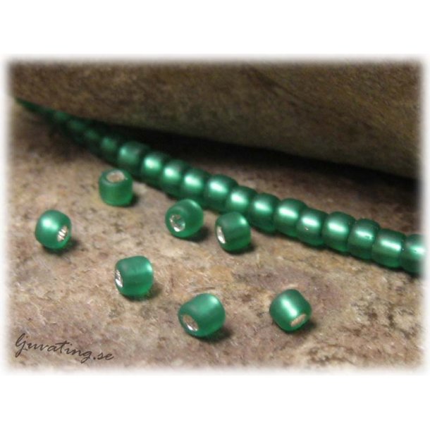Matsuno emerald frostad silverlined 11/0