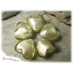 Olivgrn ljus nyans bulligt hjrta ca 16 mm