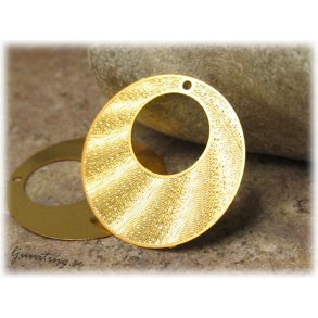 Cirkel med virvelmnster guldplterat ca 21 mm