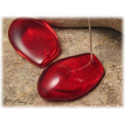 Stor rd prla mnat som hnge ca 29x19 mm