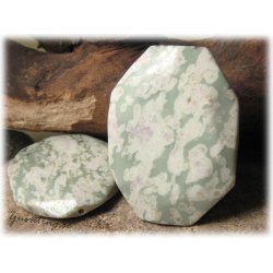 Grnmelerad oregelbunden stor peace sten ca60x47mm