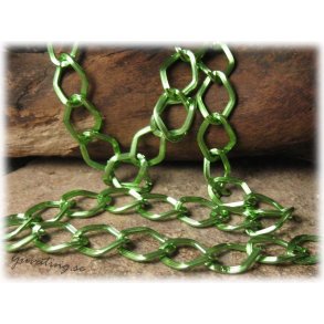 1/2 meter grn kedja i aluminium ca 18x13 mm
