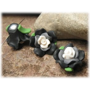 Fimoprla svart/gr/vit ros ca 20x13 mm