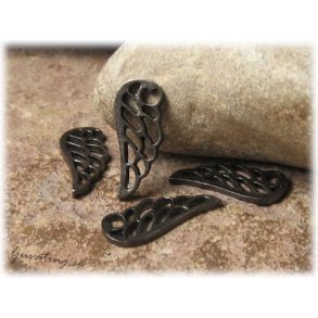 Berlock vinge matt svart 10-pack ca 21x9 mm