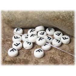 Bokstavsprla F i acryl  20-pack ca 7 mm