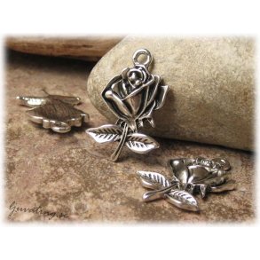 Berlock ros i metall antik silverfrg ca 26x17 mm