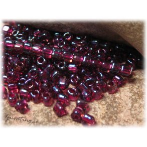 Miyuki triangel fancy dark rose 8/0