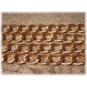 Kraftig kedja i aluminium rosguld ca 16x11mm