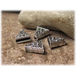 Mnstrad platt kon prlkpa i metall ca 15x14 mm