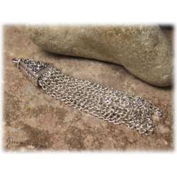 Mnstrad platt kon prlkpa i metall ca 15x14 mm