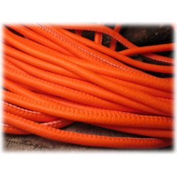 Orange lderimitation med sm tjocklek ca 5,5 mm