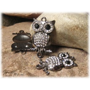Connector svart uggla med clear strass ca 32x20 mm