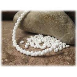 Ceylon vit med AB-lyster farfalle prla ca 4x2 mm